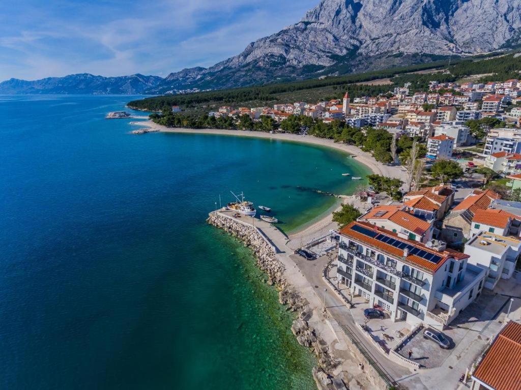 Apartments Anini Dvori Проманья Экстерьер фото